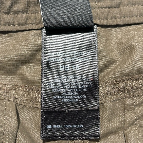 THE NORTH FACE Sz 10 Capri Bermuda Hiking Outdoor Multiple Pockets  Drawstring - Picture 7 of 11